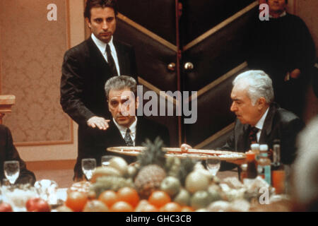 DER PATE, Teil 3 Le Parrain, Partie III USA 1990 Francis Ford Coppola Voir mit Vincent Mancini (ANDY GARCIA), Don Michael Corleone (Al Pacino) Régie : Francis Ford Coppola aka. Le Parrain, Partie III Banque D'Images