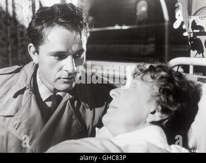 BLICK ZURÜCK IM ZORN Revenir en colère UK 1958 Tony Richardson Jimmy Porter (RICHARD BURTON), Mme Tanner (EDITH EVANS) Régie : Tony Richardson aka. Regarder en arrière dans la COLÈRE Banque D'Images