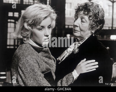 BLICK ZURÜCK IM ZORN Revenir en colère UK 1958 Tony Richardson Alison Porter (URE), Mme Mary Tanner (EDITH EVANS) Régie : Tony Richardson aka. Regarder en arrière dans la COLÈRE Banque D'Images