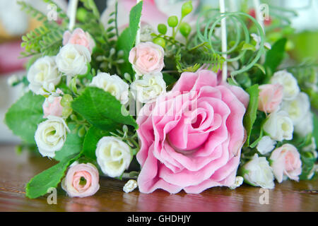Fleurs bouquet organiser pour la décoration dans la maison Banque D'Images