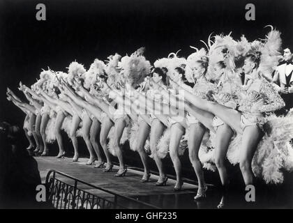 IL MONDO DI NOTTE Monde par nuit Italien 1959 Luigi Vanzi Filles Regie spectacle de danse : Luigi Vanzi aka. Monde par nuit Banque D'Images