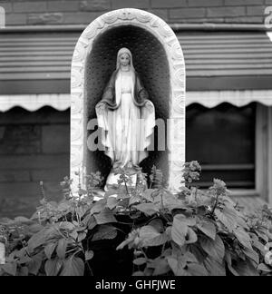 Statues de la Vierge Marie dans la ville de Hoboken, New Jersey. Banque D'Images