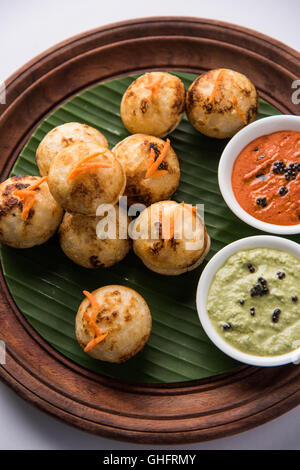 La nourriture populaire du sud de l'Inde ou Appe Appam ou rava Appe Banque D'Images