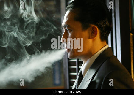 Gefahr und Begierde / TONY LEUNG (Yi) Régie : Ang Lee aka. Lust, Caution / Se, Jie Banque D'Images