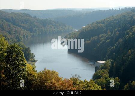 Hasselfelde, Allemagne. 13 Sep, 2016. Barrage de l'eau en été Rappbode, en Allemagne, près de ville de Hasselfelde, 13. Septembre 2016. Photo : Frank May | utilisée dans le monde entier/dpa/Alamy Live News Banque D'Images