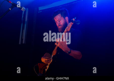 Londres, Royaume-Uni. 27 Septembre, 2016. 27e groupe indie australien Saint Sainte effectuer à Electrowerkz Islington, maintenant appelé Metalworks. Saint sainte sont Timothy Carroll, Oscar Dawson, Ryan Strathie, Graham Ritchie. Credit : Alberto Pezzali/Alamy Live News Banque D'Images