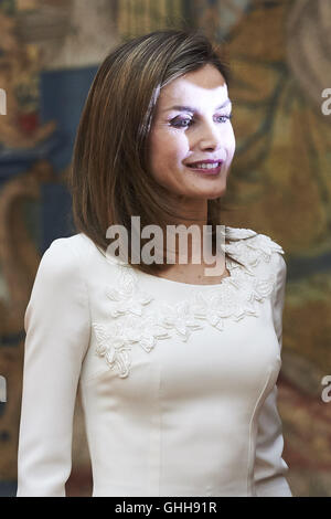 Madrid, Espagne. 28 Sep, 2016. Reine Letizia d'Espagne reçoivent les médaillés de Rio 2016 à El Pardo Palace le 28 septembre 2016 à Madrid, Espagne. Crédit : Jack Abuin/ZUMA/Alamy Fil Live News Banque D'Images