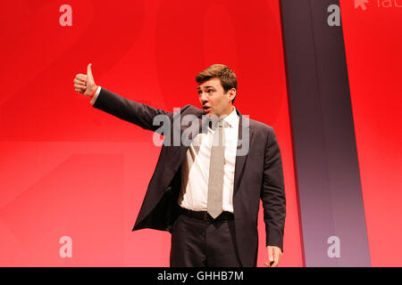 Andy Burnham donne un discours lors de la conférence du parti travailliste à Liverpool 2016 Banque D'Images