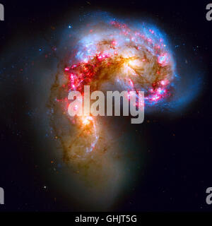 Les galaxies des antennes (NGC 4038 NGC/4039) font l'objet d'une collision galactique. Situé dans la constellation Corvus. Retouchées im Banque D'Images