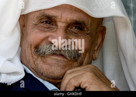 Portrait d'un homme en costume traditionnel Druze Banque D'Images