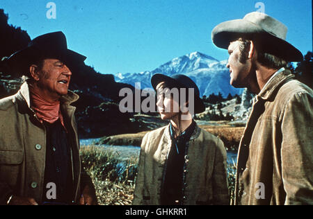 Mit Hilfe des alten, ver-soffenen einäugigen und Marshals Rooster Cogburn (JOHN WAYNE) mourra erst 14jährige Mattie Ross den Mörder votre Vaters zur Rechenschaft aus... Voir mit JOHN WAYNE, KIM DARBY (Mattie Ross) Régie : Henry Hathaway aka. True Grit Banque D'Images