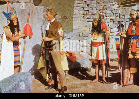 Das Vermächtnis des Inka im Jahre 1865 : Der junge Inkaprinz Haukaropora ist für die Indianer die letzte Hoffnung, Das alte Reich und dessen einstige wiederzuerlangen Macht. Dazu Doch erst müssen die Eroberer weißer bär aus dem Land gejagt werden. Der Gangster Gambusino und Perillo, Kopf eines-révolution tionären Gruppe, versuchen, die Indianer zu einem Aufstand, aufzustacheln sagenhaften um den Inkaschatz donc un zu gelangen. Als der letzte Inka-Sprozum ß l'OMC bereit ist, die société planen Banditen seinen mord. Voir mit Jaguar (GUY MADISON) und Anciano (CARLO TAMBERLANI). Regie : Georg Marischka Banque D'Images