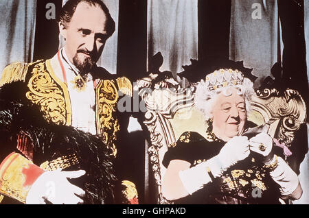 DIE KLEINEN WOLLEN AUCH nach oben Gloriana XIII aus Groß-Fenwick (MARGARET RUTHERFORD) und ihr Premierminister Mountjoy (RON MOODY) haben sich in den Kopf gesetzt, eine Rakete zu schießen zum mond... Regie : Richard Lester aka. La souris sur la Lune Banque D'Images