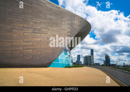 Centre aquatique de Londres conçu par Zaha Hadid Architects à Queen Elizabeth Olympic Park, London,UK Banque D'Images