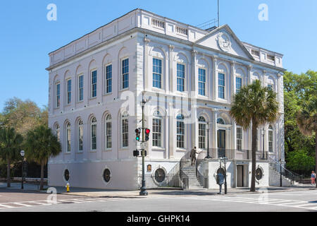 L'historique Hôtel de Ville Adamesque sur Broad Street à Charleston, Caroline du Sud. Banque D'Images