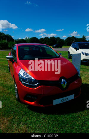 RENAULT CLIO. 9 modèles. EXPRESSION, jouer, DYNAMIQUE, DYNAMIQUE NAV NAV S, GT-LINE, NAV NAV 25 iconique, NAV, SPORTS SPORTS Banque D'Images