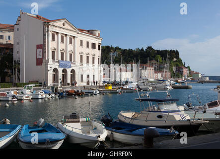 Marina et Musée maritime de Piran, Slovénie. Banque D'Images