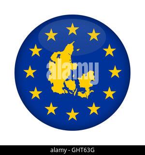 Danemark carte sur un bouton drapeau de l'Union européenne isolé sur un fond blanc. Banque D'Images