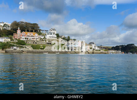 Salcombe Salcombe avec le Yacht Club sur la gauche Banque D'Images