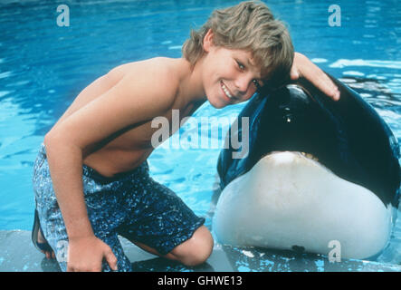 Sauvez Willy - RUF DER FREIHEIT Jesse (JASON JAMES RICHTER) feundet Ocra-Wal sich mit dem Willy une ihm und verhilft in einer Aktion zur Freiheit. abenteuerlichen Regie : Simon Wincer aka. Free Willy Banque D'Images