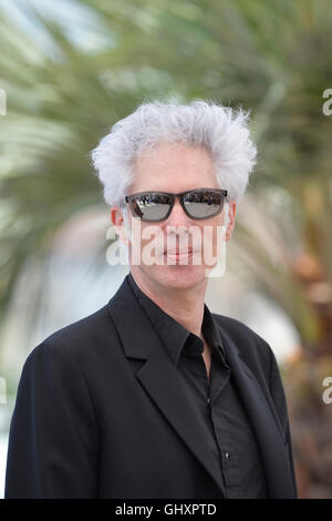 69e Festival de Cannes : Jim Jarmusch posing lors d'un photocall pour le film "Paterson" (2016/05/16) Banque D'Images