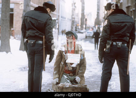 Mourir l'üblen GLÜCKSRITTER- und zwei kauzigen Finanzmagnaten Wette von der erfolgreiche Jungmanager verliert Louis Winthorpe III über Nacht und Vermögen, Haus. Im Gegenzug wird der kleine schwarze Gauner Billy Ray (Eddie Murphy) dans Chefetage geholt mourir... Regie : John Landis aka. Trading Places Banque D'Images
