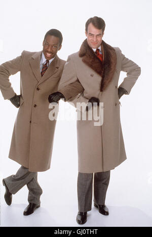 Mourir l'üblen GLÜCKSRITTER- und zwei kauzigen Finanzmagnaten Wette von der erfolgreiche Jungmanager verliert Louis Winthorpe III über Nacht und Vermögen, Haus. Im Gegenzug wird der kleine schwarze Gauner Billy Ray en Chefetage geholt mourir... Voir mit Dan Akroyd (Louis Winthorpe III), Eddie Murphy (Billy Ray) Régie : John Landis aka. Trading Places Banque D'Images