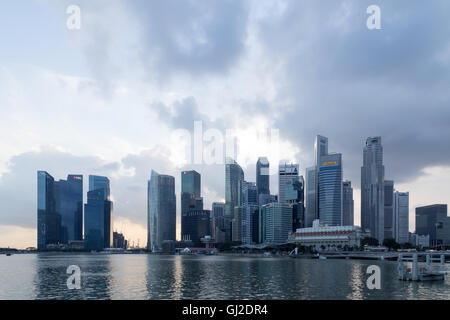 Singapour, Singapour - 30 janvier 2015 : les toits de la central business district skyline Banque D'Images