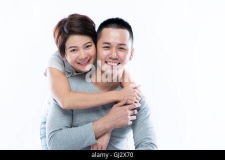 Jeune couple heureux. Banque D'Images
