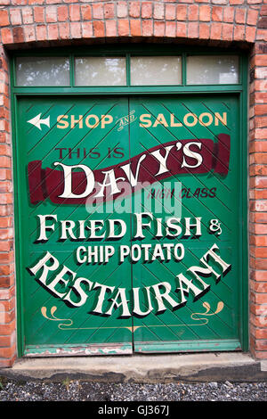 Davy's Fish & Chip Shop dans la fosse commune au Musée en plein air Beamish, près de Stanley dans le comté de Durham England UK Banque D'Images