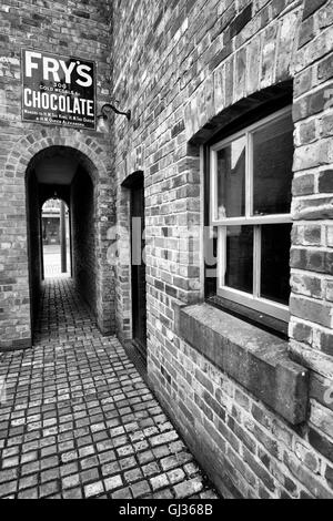 Ruelle derrière le Jubilé à glacer Beamish Open Air Museum, près de Stanley dans le comté de Durham England UK Banque D'Images