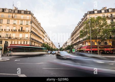 Vue depuis la Place de la République, Paris, France Banque D'Images