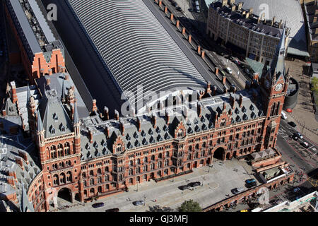 Vue aérienne de la gare St Pancras exploités par Eurostar, à Londres, Royaume-Uni Banque D'Images