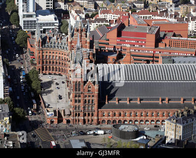 Vue aérienne de la gare St Pancras exploités par Eurostar, à Londres, Royaume-Uni Banque D'Images