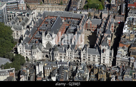 Vue aérienne de la Royal Courts of Justice contenant la Haute Cour et Cour d'appel de Londres, UK Banque D'Images