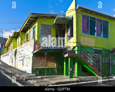 Scarborough, TOBAGO Caraïbes Caraïbes dh Création de boutique colorée Banque D'Images