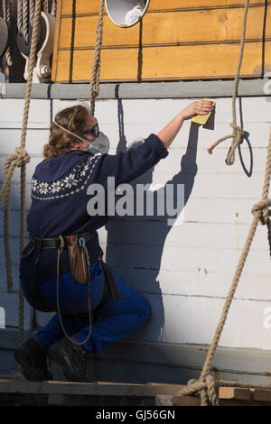 Réparations et entretien de Tall Ship Kaskelot à Gloucester en cale sèche Banque D'Images