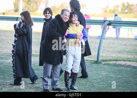 Vainqueur de 11 courses, la grande course du jour l'American Jockey Club Cup avec prix total de plus de 115 millions de yens. C'était Banque D'Images