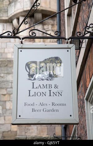 Lamb and Lion Inn Panneau ; York ; Angleterre ; UK Banque D'Images