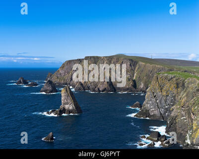 dh Lang Cole Sea Stack Grande-Bretagne FAIR ISLE ILES D'ECOSSE Côte sauvage de seacliff falaise Ecosse paysage de la confiance nationale Banque D'Images