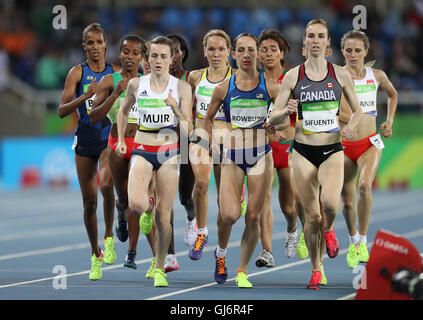 Grande-bretagne Laura Muir participe à la Women's 1500m rond 1 3 Chaleur au Stade olympique le septième jour de la Jeux Olympiques de Rio, au Brésil. Banque D'Images