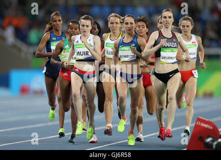 Grande-bretagne Laura Muir participe à la Women's 1500m rond 1 3 Chaleur au Stade olympique le septième jour de la Jeux Olympiques de Rio, au Brésil. Banque D'Images