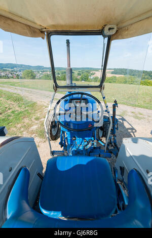 Brensbach, Hesse, Allemagne, de pilotage d'une Ford 2600, 34 Hp, cylindrée 2588 cm3, année de fabrication 1976 Banque D'Images