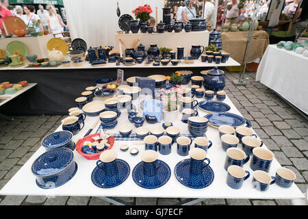 GERA, ALLEMAGNE - Mai 29, 2016 : la céramique et le marché des pots Banque D'Images