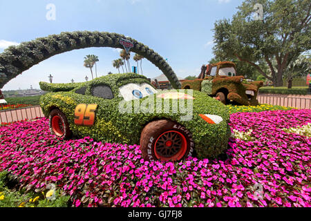 Orlando, Floride, USA. Mai 9th, 2011. Une touche d'affichage à l'Epcot Voitures et fleurs Garden Festival montrant Lightning McQueen. Banque D'Images