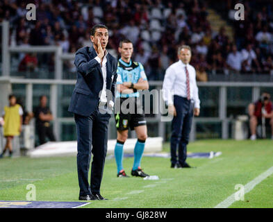 Turin, Italie. 13e Août 2016. Moreno Longo, entraîneur-chef des FC Pro Vercelli, gestes au cours de la troisième série de TIM cup entre Torino FC et FC Pro Vercelli. Torino FC gagne 4-1 au FC Pro Vercelli © Nicolò Campo/Pacific Press/Alamy Live News Banque D'Images