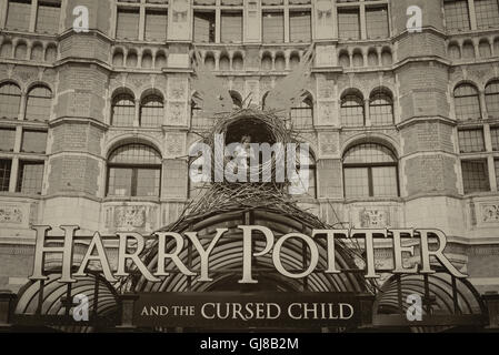 Harry Potter et l'enfant maudit Palace Theatre à Londres, en Angleterre. Banque D'Images