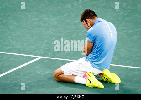 Rio de Janeiro, Brésil. 13e Août 2016. Rio de Janeiro, Brésil. 13 août, 2016. TENNIS - Demi-finale du tournoi entre Juan Martin Del Potro (ARG) et Rafael Nadal (3) (ESP) au Jeux Olympiques d'été de 2016 à Rio de Janeiro. © Petr Toman/World Sports Crédit : Petr Toman/Alamy Live News Banque D'Images