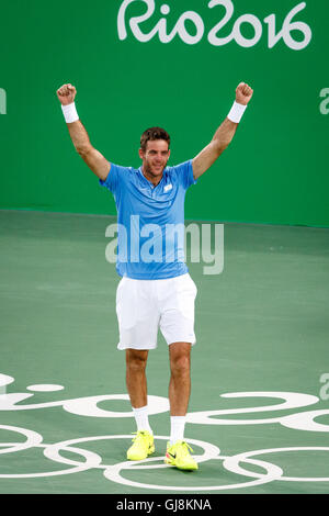 Rio de Janeiro, Brésil. 13e Août 2016. Rio de Janeiro, Brésil. 13 août, 2016. TENNIS - Demi-finale du tournoi entre Juan Martin Del Potro (ARG) et Rafael Nadal (3) (ESP) au Jeux Olympiques d'été de 2016 à Rio de Janeiro. © Petr Toman/World Sports Crédit : Petr Toman/Alamy Live News Banque D'Images