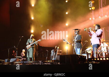 Gdansk, Pologne 13th, août 2016 ALUNE WADE assiste à l'exposition ÔJIMEK +Õ à Gdansk. JIMEK + est une partie de la solidarité des Arts Festival et présente des collaborations uniques des plus grandes légendes de la scène hip-hop polonais d'effectuer à la musique jazz. Banque D'Images